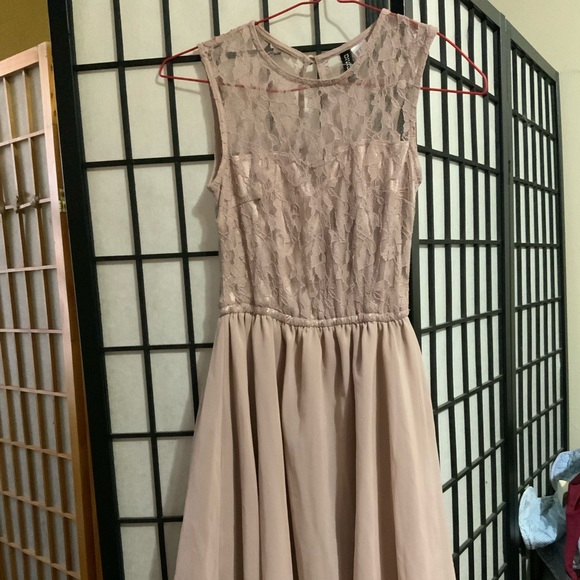 Lace chiffon dress - Picture 1 of 5